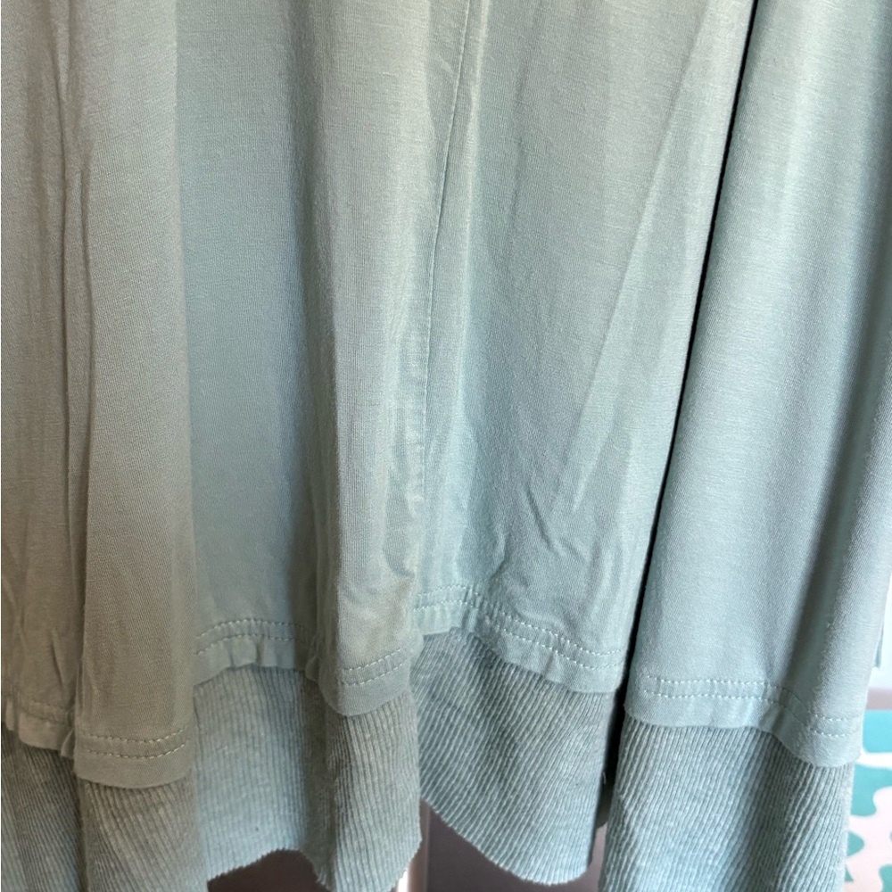KORI AMERICA Green Long Sleeve Women's Tunic Top - Picture 3 of 9